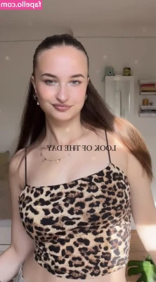 KatharinaKnoch - Let's play before bed😁