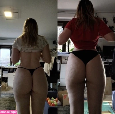 nadine22 - no panties...