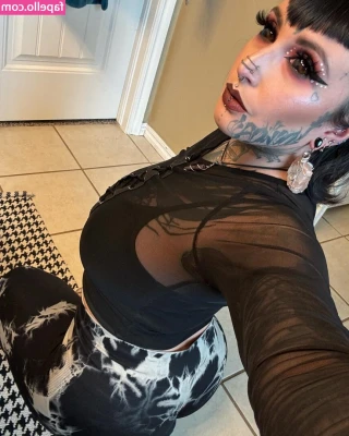 Danibinx666 - Am I going to be on the naughty or nice list this year??