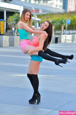Stella Cox [ stella-cox ] - Me & @cyber0v0 looking cute and showing off for u!! 😳😳 21