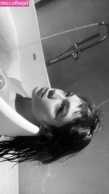 Jade Baraldo [ jade-baraldo ] - New full naughty milk bath vid in your messages