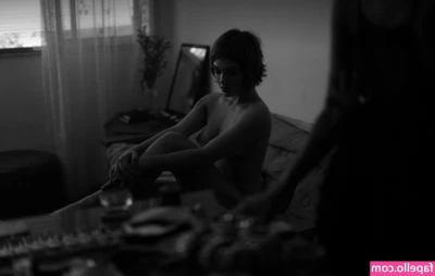 Jade Baraldo [ jade-baraldo ] - Y’all I had to go thru it again!!! When I got my face chopped off