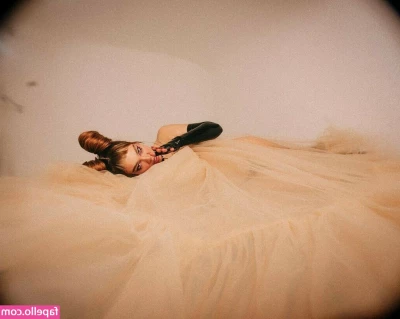 Jade Baraldo [ jade-baraldo ] - Love my Tuesdays off  only have to lay in bed and work on my courses