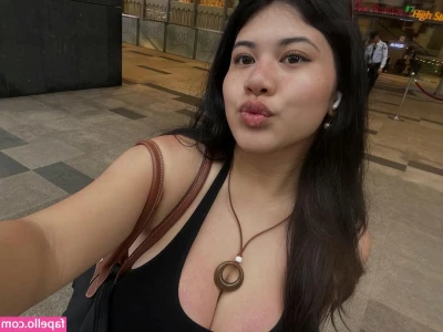 Kyla Matriano [ kyla-matriano ] - Prendo il dildo grosso e ci gioco con la bocca, la figa e il culo  I