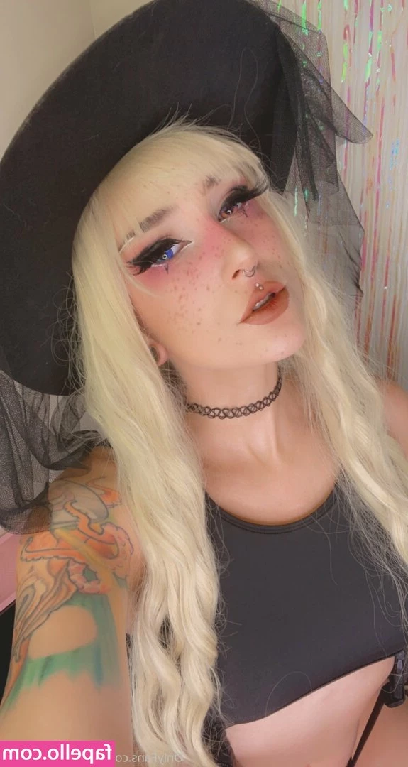 emeryfennecfree - Tom de chiclete 🍬