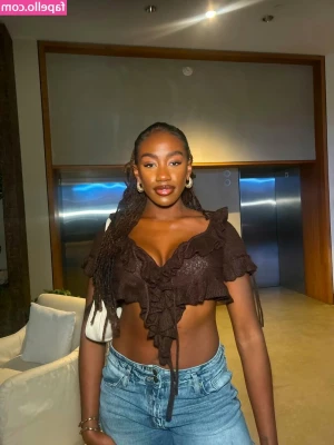 Tayy Bann [ tayy-bann ] - I'm ready to drain you dry of every last drop. Are you ready to empty