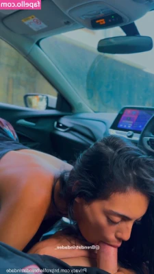Brenda Trindade [ brenda-trindade ] - Can i have a seat on your face??