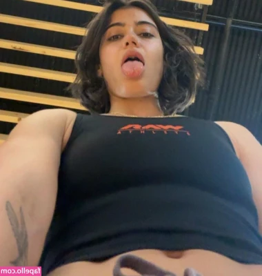 Sara Saffari [ sara-saffari ] - Quick update on everything. After rereading the email onlyfans sent