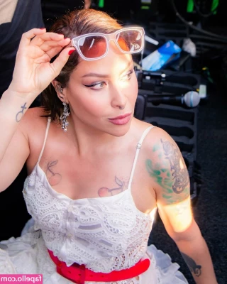Pitty - New video coming tonight