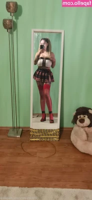bunny_madelline [ bunny-madelline ] - Do you like my wet shower body?