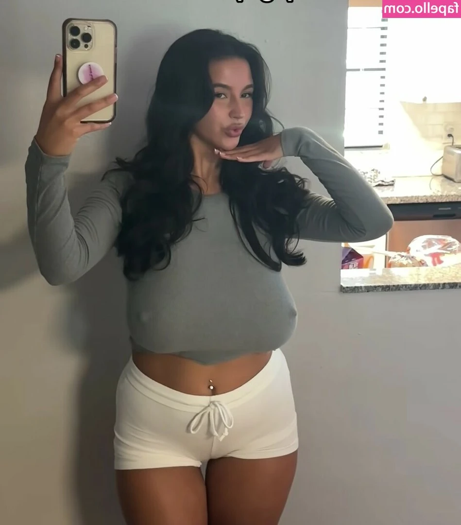 cutiekyliee - happy Friday!! are you partying this weekend?