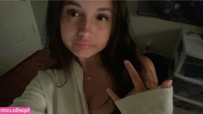 Cait ASMR [ cait-asmr ] - Ven Que Te Estoy Esperando Para Que Me Cojas Duro En El Motel