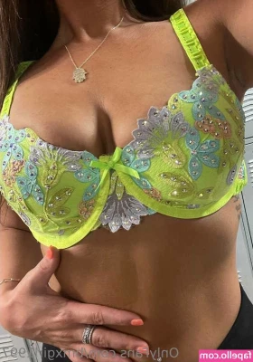 Bmxgirl - Yesterday at the Gym. I have been bodybuilding since the beginning of