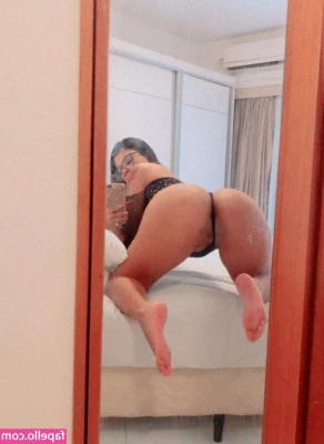 amandasouza - Love. It's ok if I show you my little ass up close, right? 😈😈