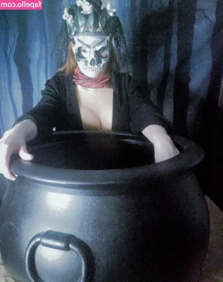 Rawrist - Two more days left to vote on when I’m going live. I pinned the