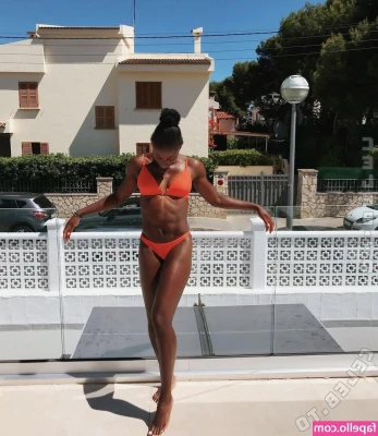 Lisa-Marie Kwayie [ lisa-marie-kwayie ] - Mmmmmm baby im soooo wet after playing with my juicy pussy😲😲