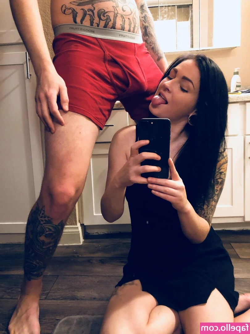 baeporeon - The devil works hard but this Mistress works harder