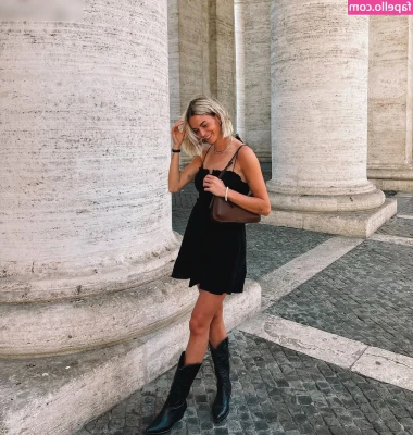 Charlotte Fromm [ charlotte-fromm ] - Hey loves. I hope you’re having a wonderful quarantine! If you’re