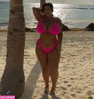 Katelyn Sade [ katelyn-sade ] - new vids cuming your way guys 😘