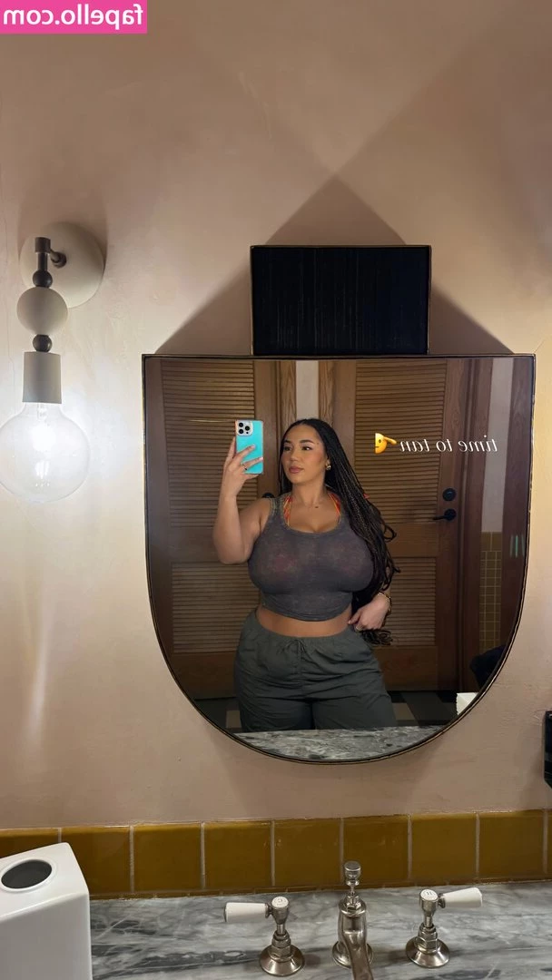 Katelyn Sade [ katelyn-sade ] - I wish I was riding you baby 😉💦