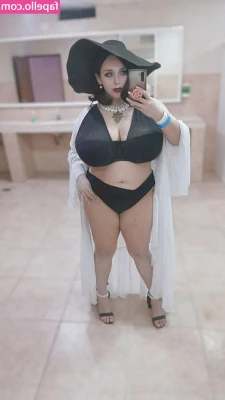 Raven_Nyuugao [ raven-nyuugao ] - ❗️She @rosydreamerr needs your cock more than ever❗️This