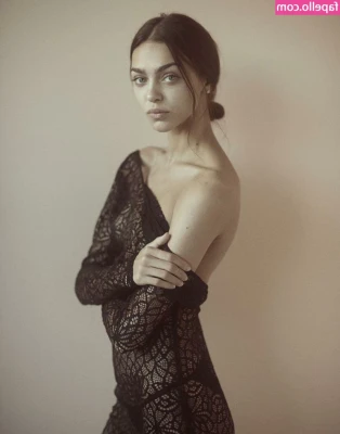 Zhenya Katava [ zhenya-katava ] - Thigh squish♡