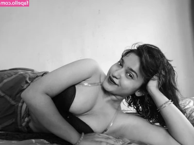 Abhipsa Karmakar [ abhipsa-karmakar ] - Some slow motion twerk 😈