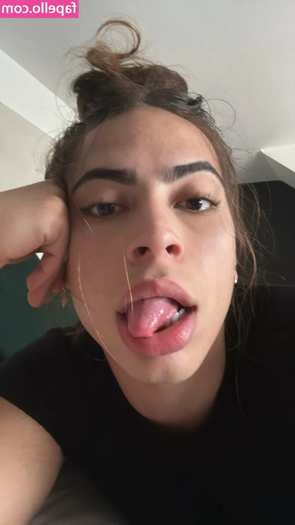 tyluhhernandez - I want to take a shower together🤤