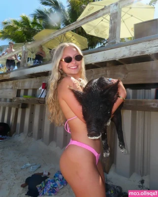 Kaylee Cherney [ kaylee-cherney ] - You wanna touch them Daddy? 🥺🤭   ~~~!   Wanna see pics like