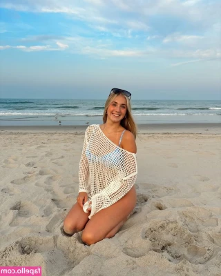 Carlissa Sinn [ carlissa-sinn ] - ALL OF MY PREMIUM CONTENT IS ON SALE DADDY!!!! 🤭  Just tip this