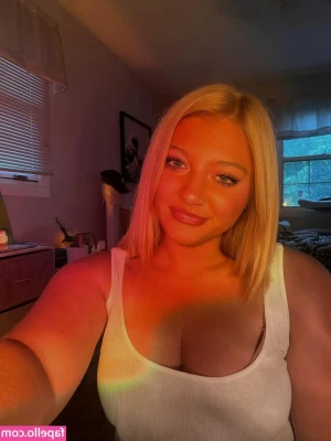 Morgan Allan [ morgan-allan ] - Is pink hair a vibe? 💋