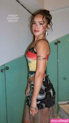 Maisa - What first come on your mind when you see tthis pic..tell me in