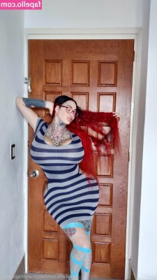 sexymarymagdalene - Latex ass 🖤 I am in love by this latex dress and I need more latex