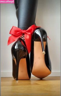 sweetyfeetys_02 [ sweetyfeetys-02-2 ] - 3 kardeşe verdim farklı bi deneyimdi:) birbirlerinden pek