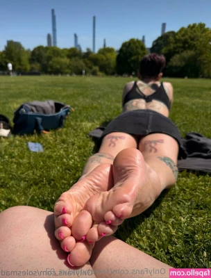 sweetyfeetys_02 [ sweetyfeetys-02-2 ] - Send me a nice tip if I made you cum today!