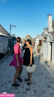 ninathoe - Come sono uscita oggi😘 minigonna, maglioncino e parigine🔥