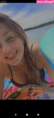 Kichie94 - Mhh mis tetitas están ricas para que te las comas 🤤🤤🤤