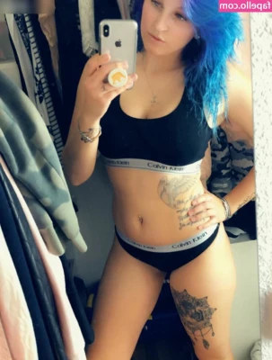 Kichie94 - What one should I fuck myself with?  Trick question~ both 💖👀