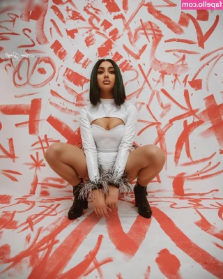 melinda ademi [ melinda-ademi ] - Unsaid dirty thoughts are a waste, and I want to hear yours today!