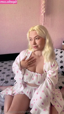 jenny_vip [ jenny-vip ] - Ven papi y dame tu blanca leche