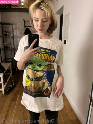 jenny_vip [ jenny-vip ] - lexxkittenn is a mixture of cute and sexy all in one   her content is