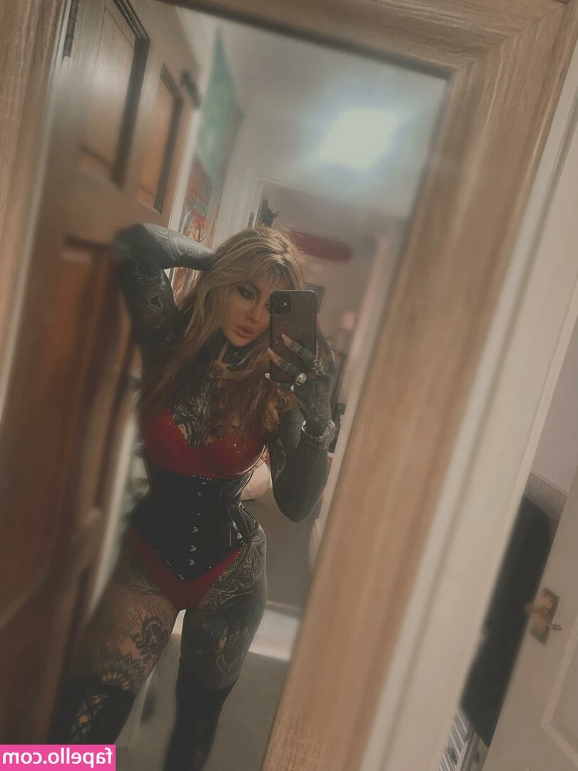 Sophie Wilde [ sophie-wilde ] - Peach 🍑💕