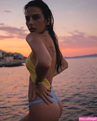 Kelly Piquet [ kelly-piquet ] - 💕How about assless panties?💕