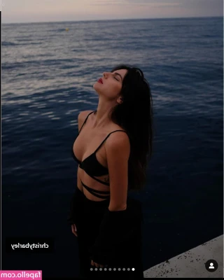 Kelly Piquet [ kelly-piquet ] - I told you. 😉