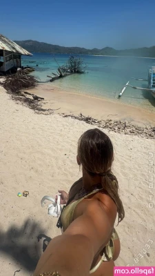 paulinewsn - tanning my ass for you so you could make it all red 😉