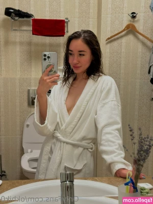 okhik0 [ okhik0-1 ] - Enjoying my new bath tub