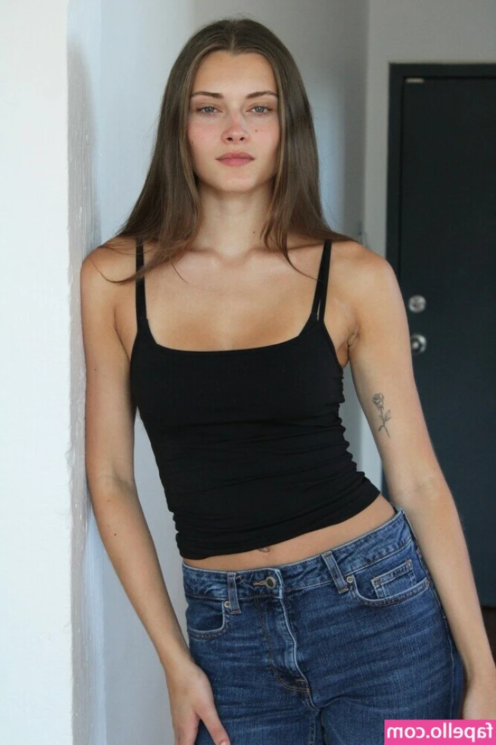 Lea Bornerand [ lea-bornerand ] - Happy Titty Tuesday.... How’s your Lockdown going?