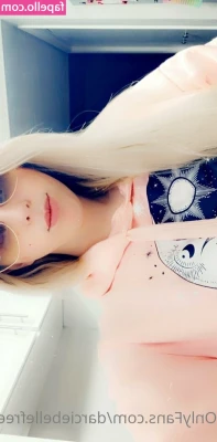darciebellefree - Attention  LiVE OnlyFans Show    Friday   6pm PST  9pm EST  Be there