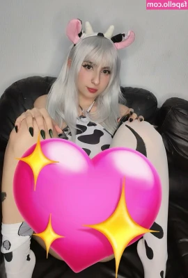 Alissonkawaii - snapped a few photos right when i woke up 🥰