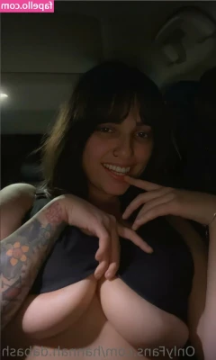 uwuanimetiddies [ uwuanimetiddies-1 ] - Let the weekend begin. More coming in your dm soon x